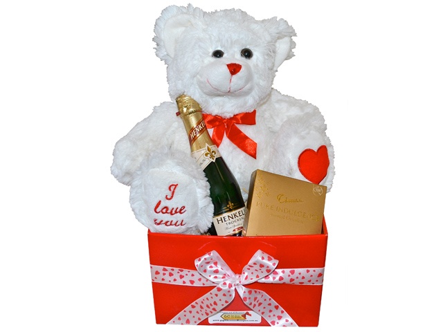 Juliet Valentine, Gift Box