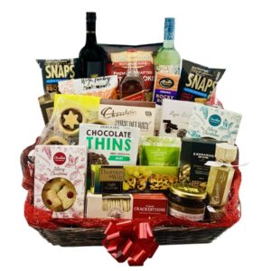 Grandé Christmas Party Gourmet Gift Hamper - Image 1